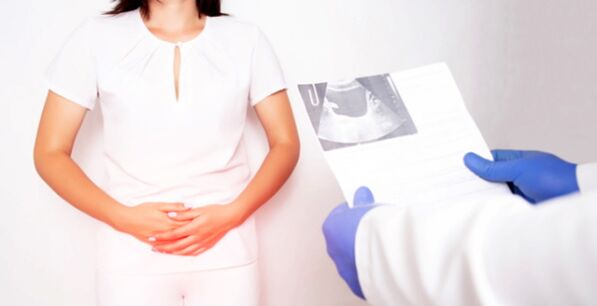 A doctor diagnoses a woman with bacterial cystitis